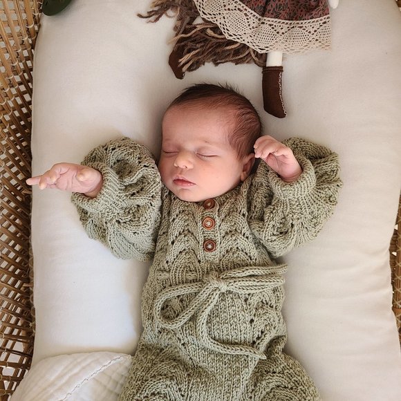 JuneBee Baby Knit Pepper bodysuit NB - Picture 1 of 4